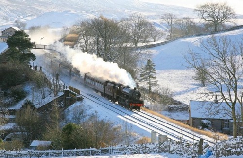 Kirkby Stephen Apartment | Self-catering accommodation in the beautiful North Pennines in a lovingly restored station building.