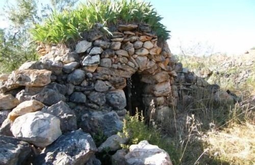 Torrelles de Foix Cottage | Self catering Can Cruset Agroturisme for 12 people