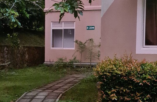 Homagama Apartment | Self Catering Flat (2 BHK AC/HW) at Homagama MCR