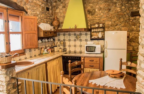 San Jorge Cottage | Self catering L´Amborget y La Mallada for 4 people