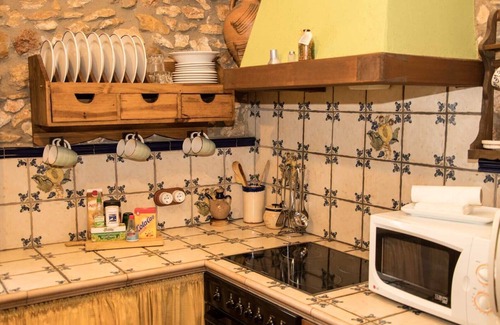 San Jorge Cottage | Self catering L´Amborget y La Mallada for 4 people