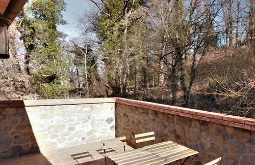 Les Preses Cottage | Self catering La Cantina for 14 people