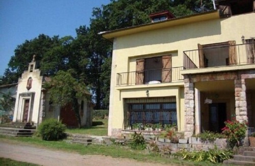 Baselgas House | Self catering La Casona de la Garaba for 14 people