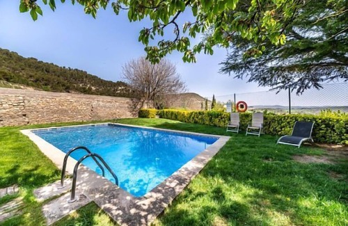 Catalonian Pyrenees Cottage | Self catering La Rectoría de Clariana for 10 people