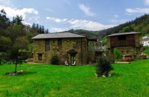Taramundi Cottage | Self catering TAReira for 3 people