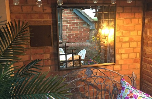 Horam House | Self Contained 2 bedroomed former 15th Chapel