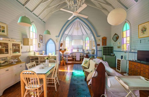 Central Mudgee House | Self Contained Restored Heritage c. 1914 Church