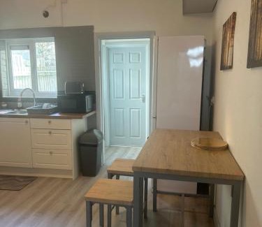 Birmingham House | Self contained room 3