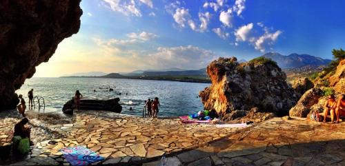 Lefktron Apartment | Selinitsa Stone Studio - Mani Seaview Retreat