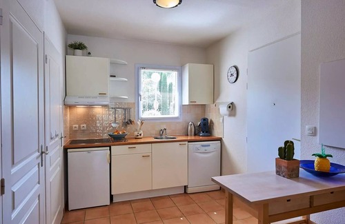 Nans-les-Pins Villa | Semi-detached bastide, 1 bathroom, sleeps 4