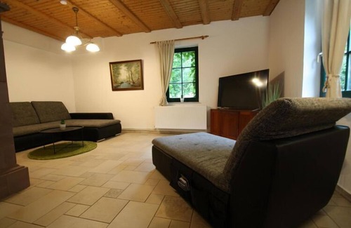 Dobbin-Linstow House | Semi detached house, Glave