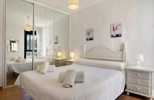 Atlanterra Apartment | Semifrontal con vistas a pie de playawifi