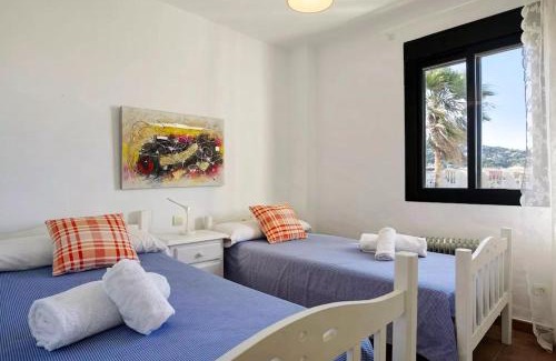Atlanterra Apartment | Semifrontal con vistas a pie de playawifi