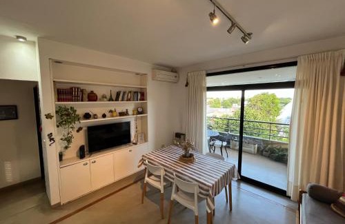 La Plata Apartment | Semipiso premium con piscina y cochera opcional