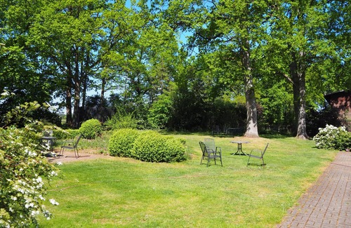 Wichtenbeck Condo | Separate bright vacation apartment Wacholder on a former farm