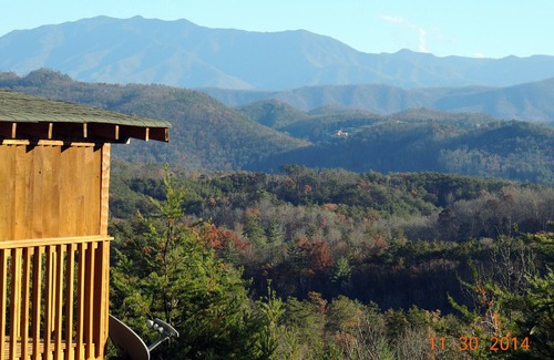 Sevierville Cabin | SEPT 139 nt Knight of My Dreams, Secluded, Elegant, Breathtaking View, Romantic