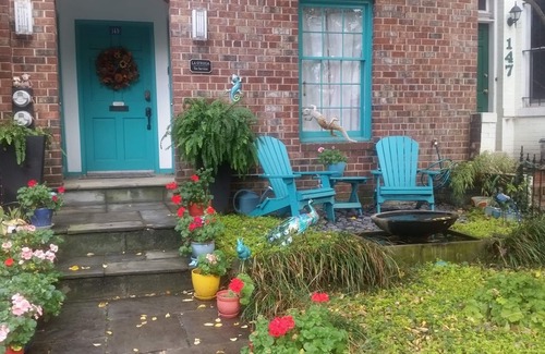 Capitol Hill Apartment | Sept Oct last minute Specials