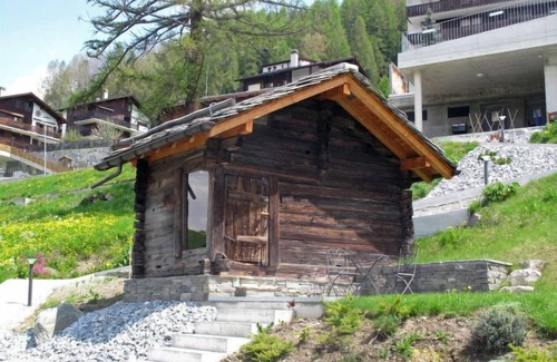 Graechen Apartment | Sera Lodge Bietschhorn by Interhome