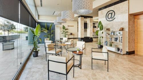 Montcada I Reixac Hotel | Sercotel Ciutat de Montcada