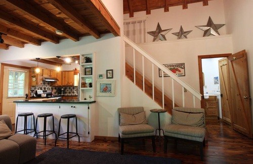 Suches Cabin | Serendipity - Cabin on Toccoa River w/Game Room & New Appliances and Furniture