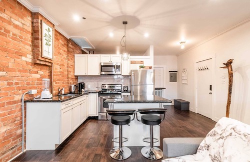 Central Hamilton Apartment | Serene 1BR Condo on James Street North