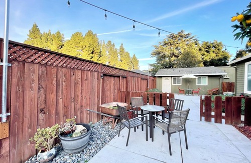 Willow Glen House | Serene 2BR Bungalow - Parking + Laundry + Sleep 6