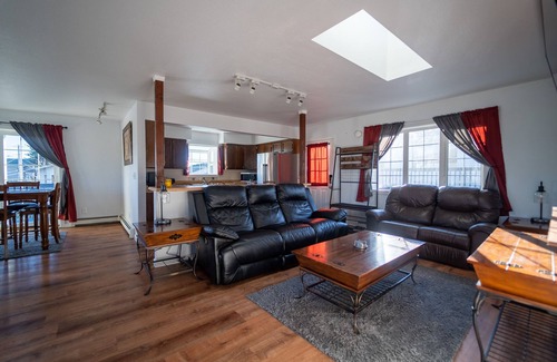 Kodiak House | Serene 3 bed 2 Bath home