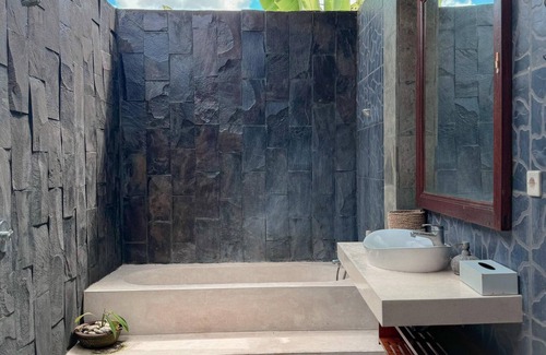 Sayan Other | Serene 3-bedroom Balinese Ricefield Paradise -Eat Pray Love in Ubud WiFi, AC.