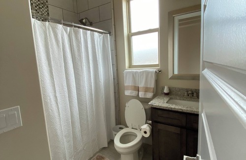 Chamberino House | Serene 3-bedroom house in West El Paso with WiFi, AC, jacuzzi