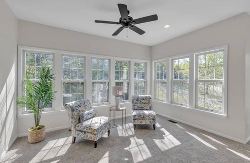 Saint Albans House | Serene 4BD/4BA Countryside + HotTub by Lake & Golf