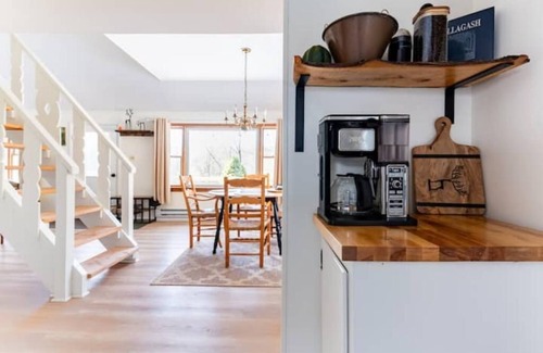 Arkville House | Serene 5-Acre Private Ski Retreat, Hot Tub for 6, Fireplace, and Stunning Views