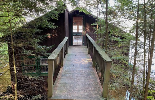 Saranac Lake Cabin | Serene 5-bedroom cabin in Saranac Lake