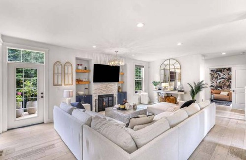 Issaquah Highlands House | Serene 5-bedroom house with WiFi in charming Issaquah