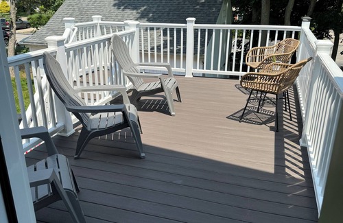 Mystic - New London Apartment | Serene Apartment-5 Min walk to attractions in Mystic-Private Deck!