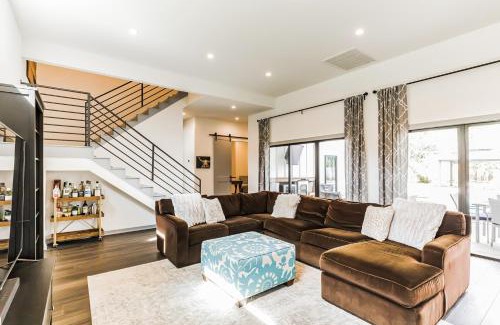 Hudson Bend House | Serene Austin Stunner