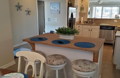 Ocean View Condo | SERENE COASTAL SETTING!