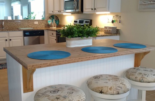 Ocean View Condo | SERENE COASTAL SETTING!