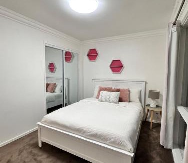 Boronia House | Serene Escape with Birds, Trees & Breeze