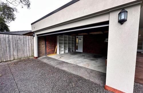 Boronia House | Serene Escape with Birds, Trees & Breeze