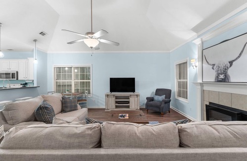 Statesboro House | Serene Family Home - Quiet Area, Close to GSU!