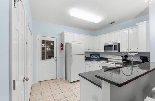 Statesboro House | Serene Family Home - Quiet Area, Close to GSU!