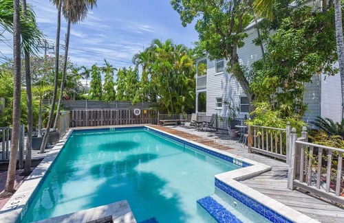 Key West Historic District Apartment | Serene Key West Studio with Poolside Peace