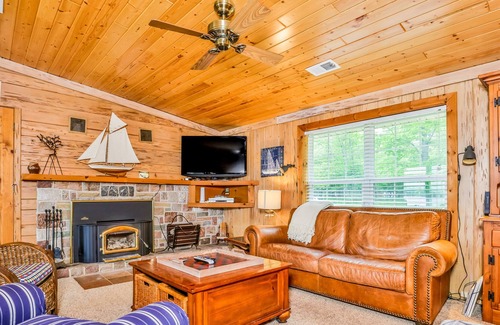 Conover House | Serene lakefront home with deck, grill, fast WiFi & W/D - dogs welcome