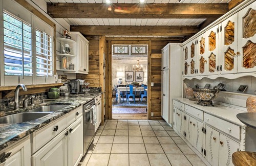 Mableton Cabin | Serene Mableton Cabin - 13 Mi to Downtown Atlanta!