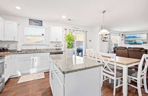 Pendleton House | Serene Modern Style Home in Pendleton-Clemson South Carolina