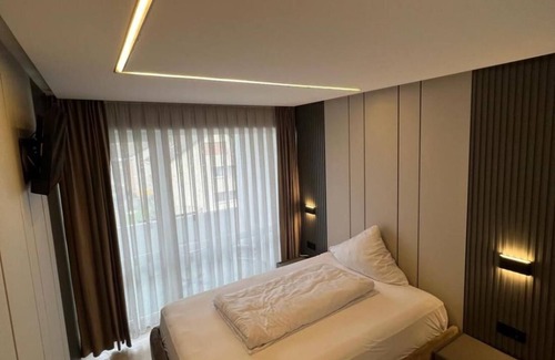 Bad Salzuflen House | Serene Retreat in Bad Salzuflen Cozy Guest Room with 1500m² Grounds