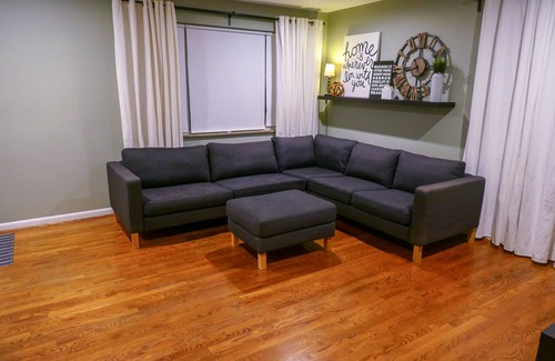 Reading House | Serene Stay in Central Cincinnati
