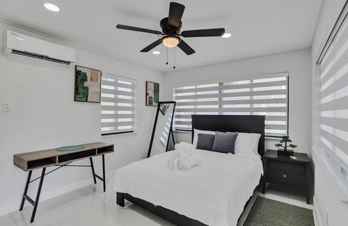 Ives Estates Bed & Breakfast | Serene Suite Near Aventura