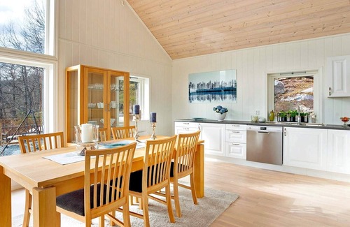 Sveio House | Serene Waterfront Retreat-By Traum