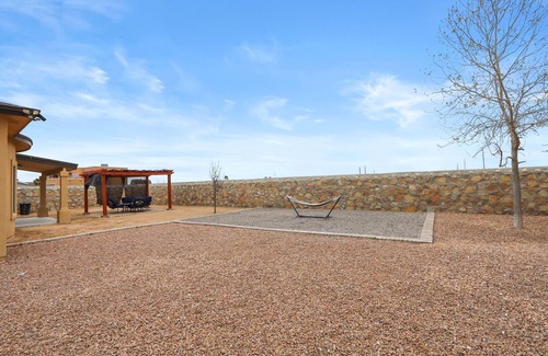 Biggs Field House | Serenity Awaits: 3BR/2BA Tierra Del Este